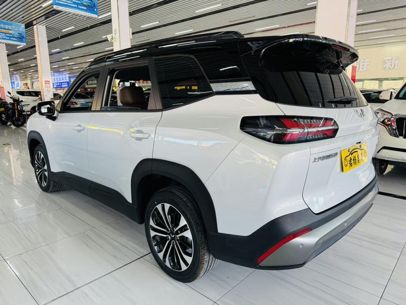 Wuling Starlight 560, 2025 — фото 4 из 9