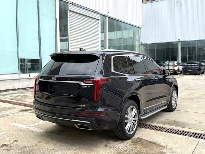 Cadillac XT6, 2023 — фото 7 из 9