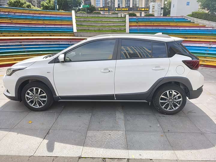 Toyota Yaris L Hatchback, 2022 — фото 4 из 9