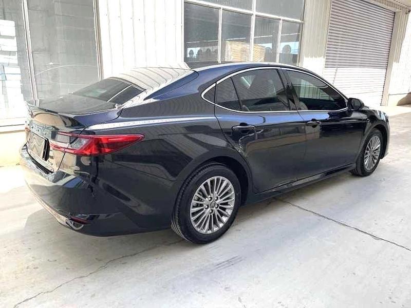 Toyota Camry, 2025 — фото 6 из 11