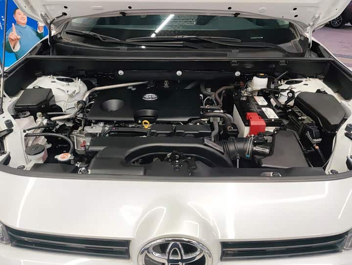 Toyota Wildlander, 2022 — фото 9 из 9