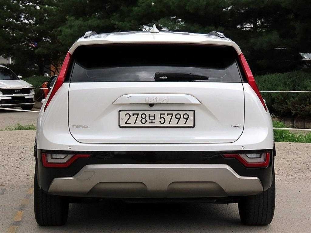 Kia Niro, 2022 — фото 4 из 12