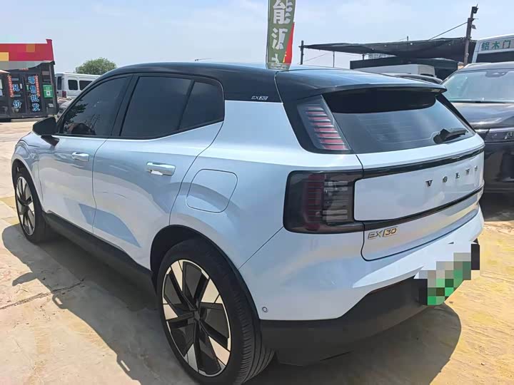 Volvo EX30, 2024 — фото 7 из 9