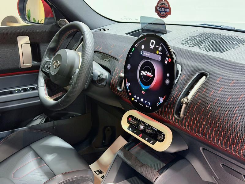 Mini Countryman JCW, 2026 — фото 7 из 10