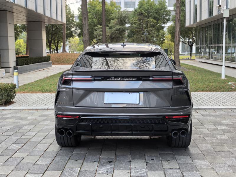 Lamborghini Urus, 2022 — фото 6 из 12