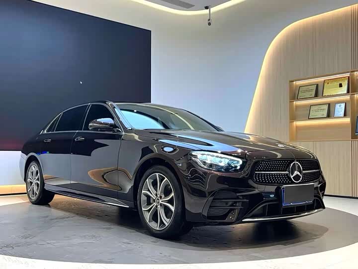 Mercedes-Benz E-Class, 2023 — фото 3 из 9