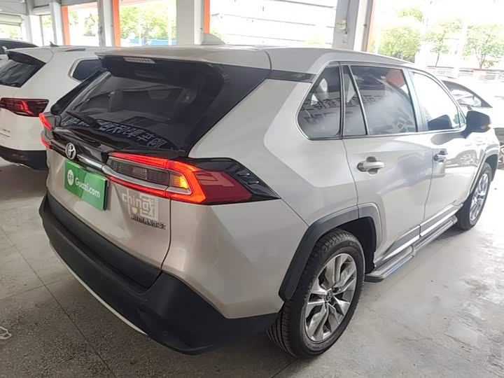 Toyota Wildlander, 2022 — фото 7 из 9