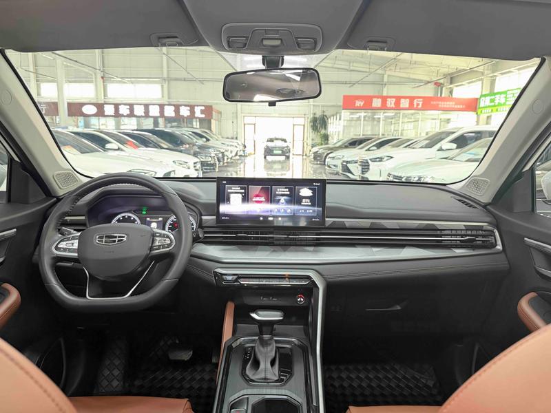Geely Vision X6, 2022 — фото 7 из 12
