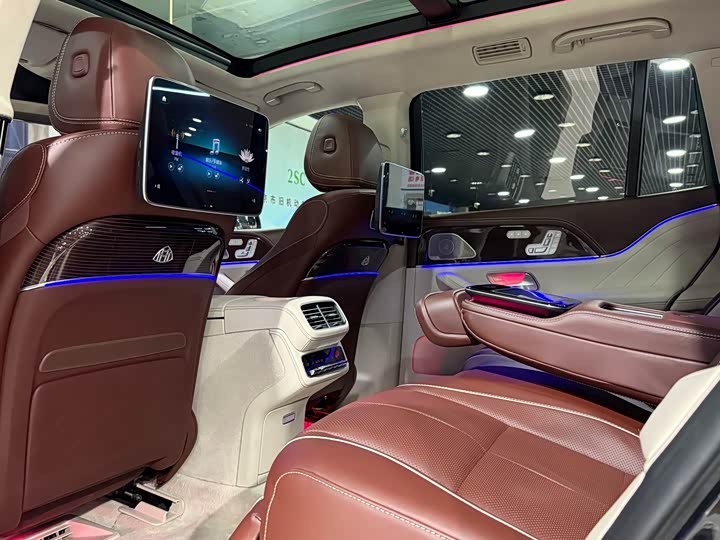Mercedes-Benz Maybach GLS, 2022 — фото 9 из 9