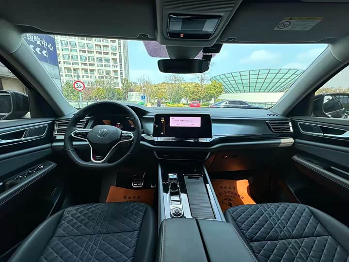 Volkswagen Teramont X, 2023 — фото 5 из 9