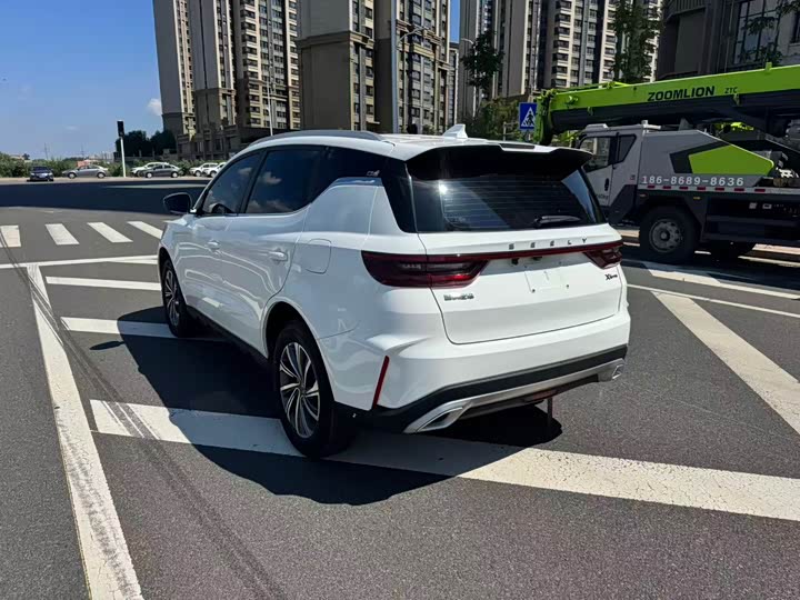 Geely Vision X6, 2021 — фото 6 из 9