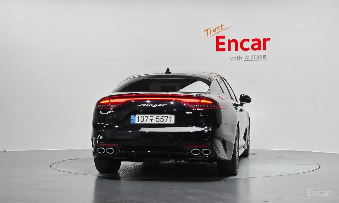 Kia Stinger, 2022 — фото 4 из 12