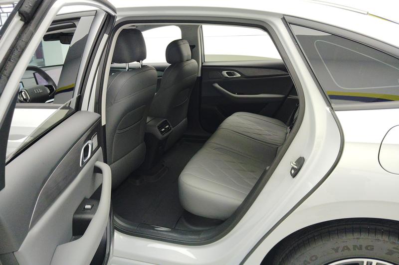 Geely Galaxy A7, 2025 — фото 11 из 12