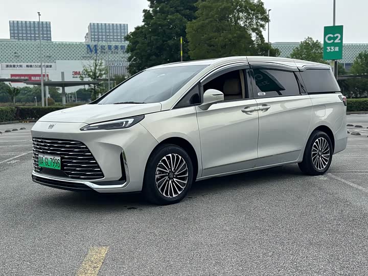 Buick GL8 Hybrid, 2025 — купить в Калуге под ключ