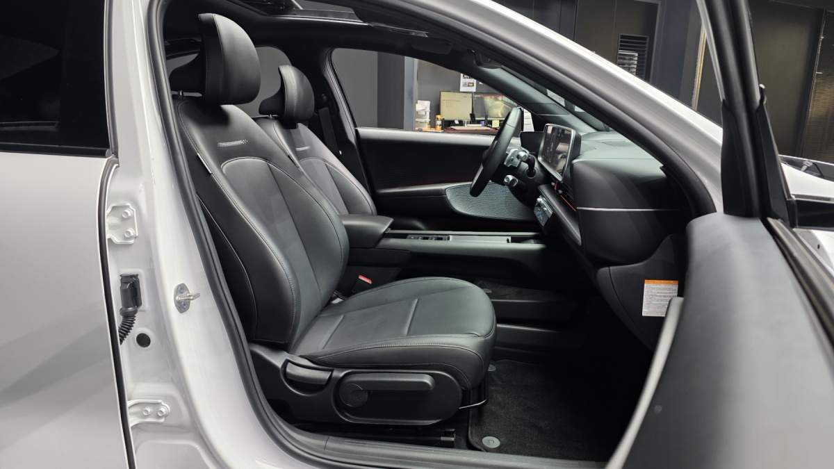Hyundai Ioniq 6, 2022 — фото 11 из 12