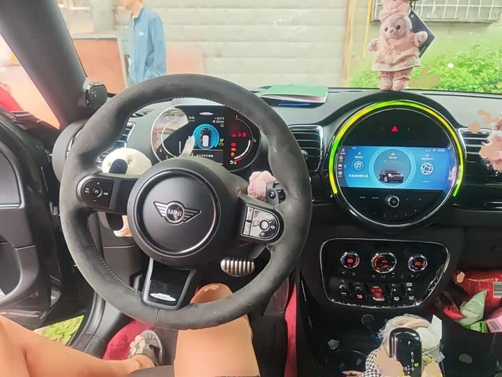 Mini Clubman JCW, 2021 — фото 6 из 9