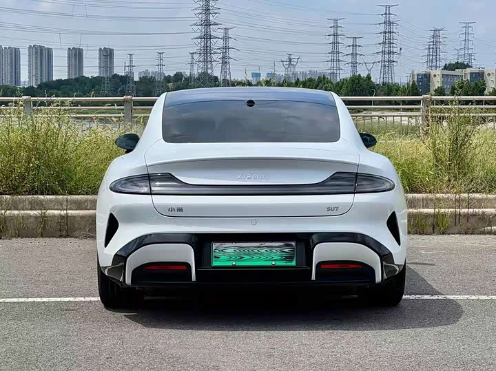 Xiaomi SU7, 2026 — фото 8 из 9