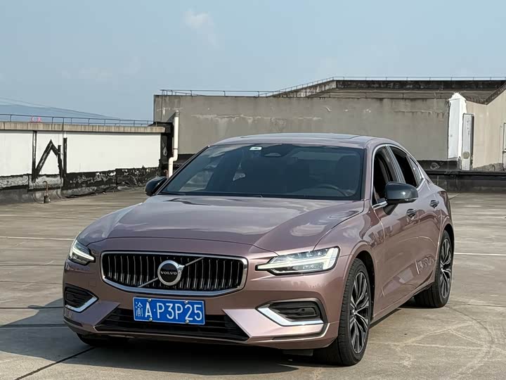 Volvo S60, 2022 — купить в Белгороде под ключ