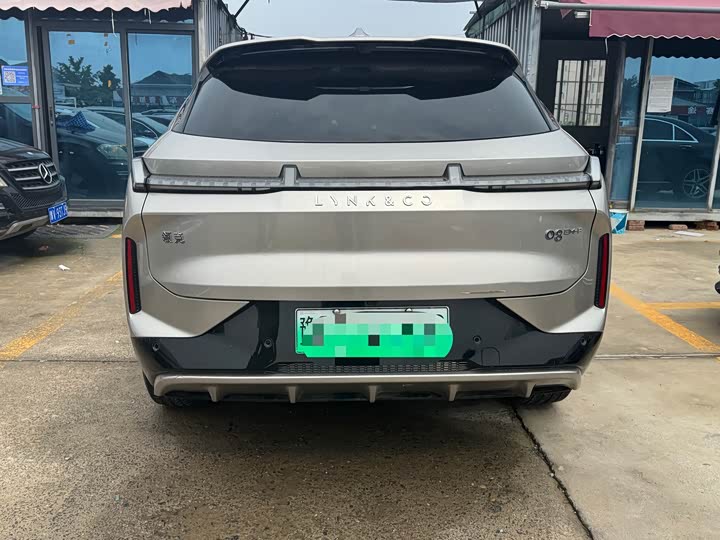 Lynk & Co 08 EM-P Hybrid, 2025 — фото 8 из 9