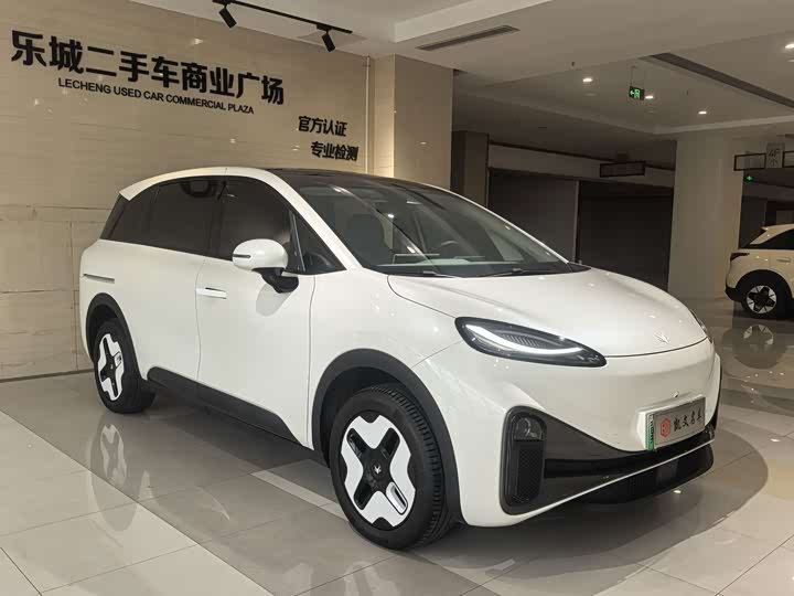BAIC Arcfox Kaola S, 2025 — фото 3 из 9