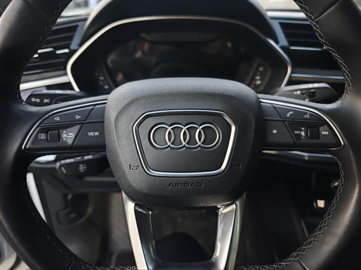 Audi Q3, 2022 — фото 7 из 9