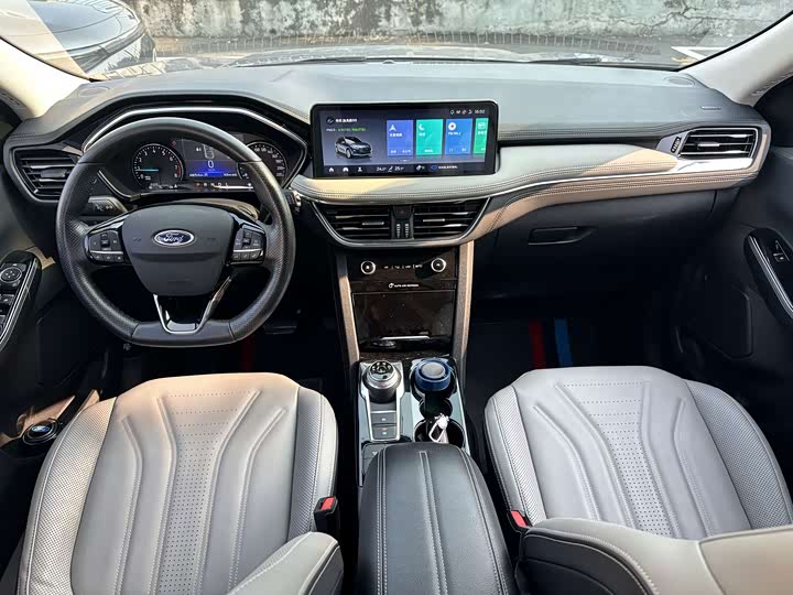 Ford Escape, 2021 — фото 7 из 9