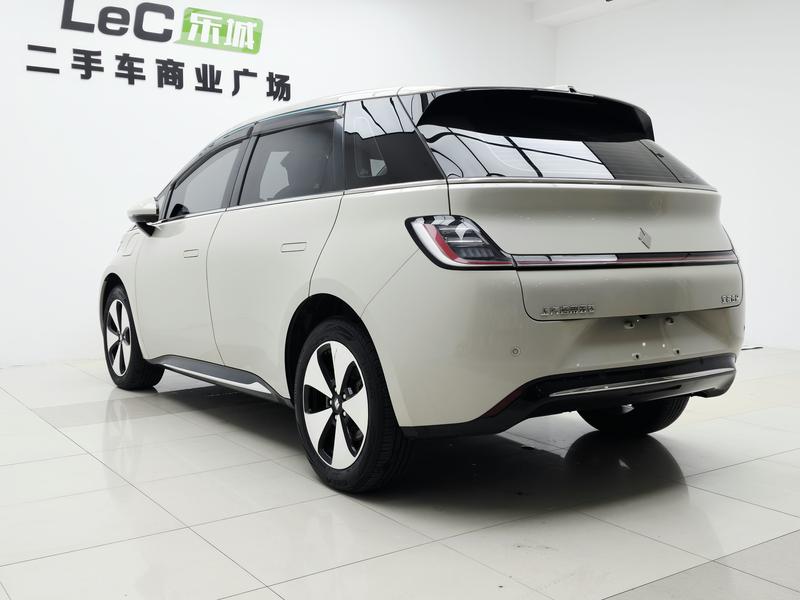 Baojun Yunduo, 2024 — фото 3 из 9