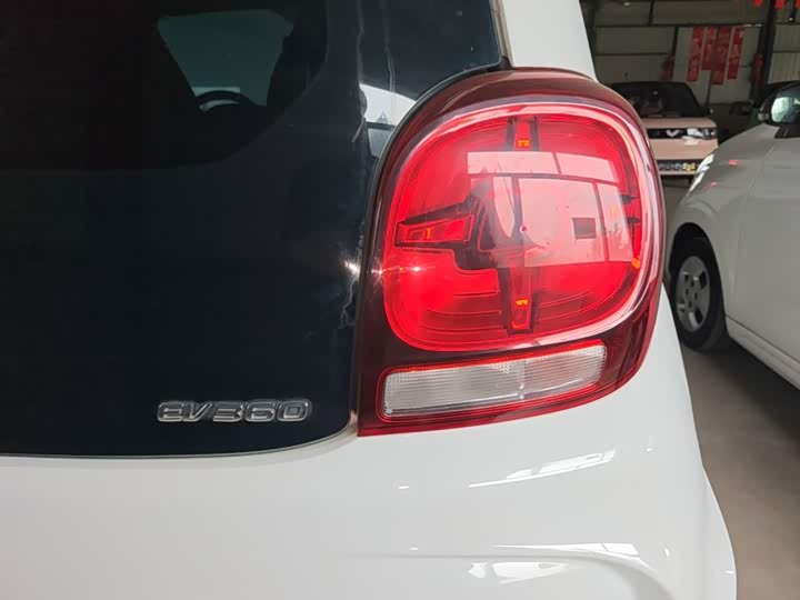Roewe Clever, 2023 — фото 8 из 9