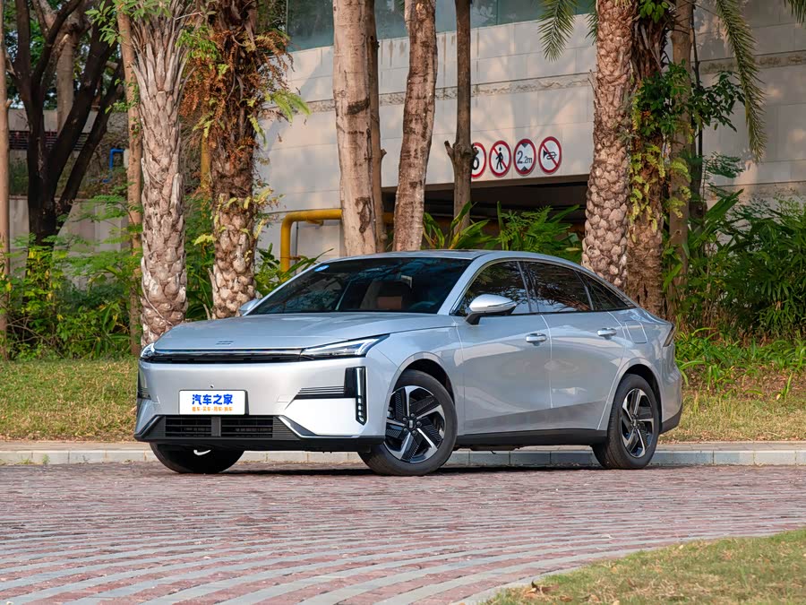 Geely Galaxy L6, 2026 — купить в Костроме под ключ