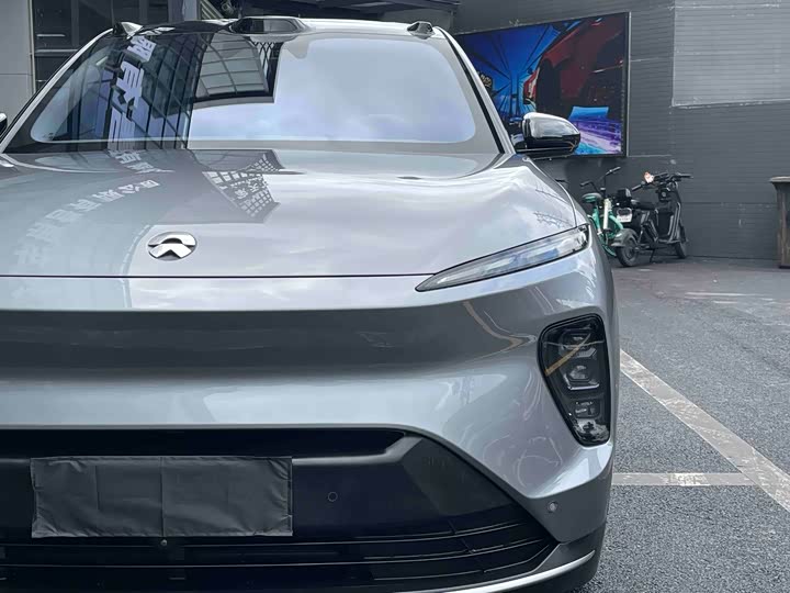 Nio ES8, 2024 — фото 5 из 9