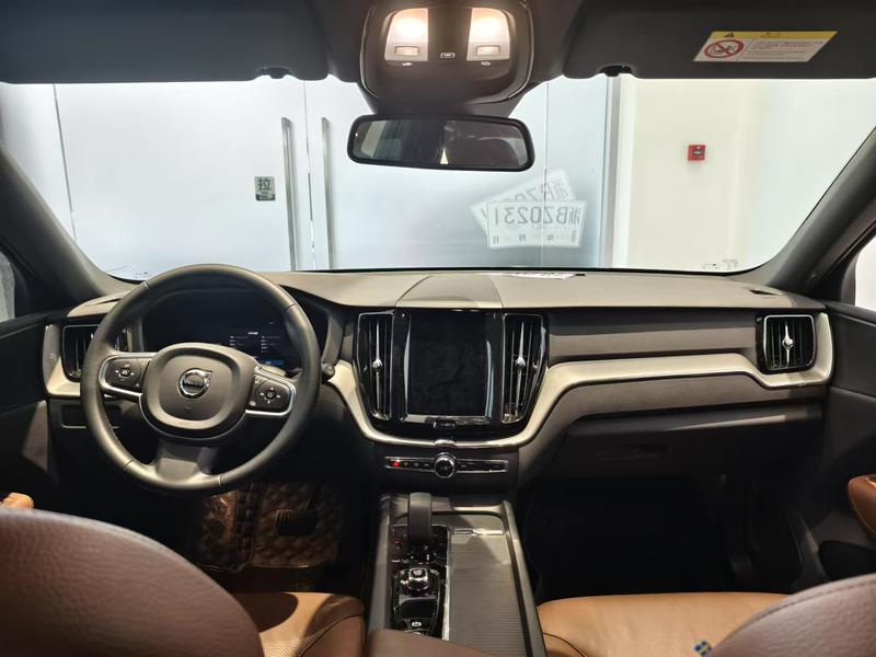 Volvo XC60, 2024 — фото 7 из 12