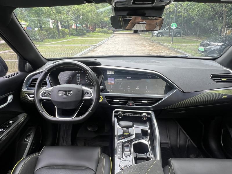 Geely Tugella S, 2022 — фото 8 из 12