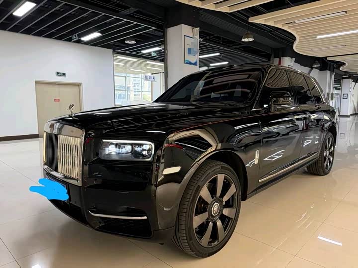 Rolls-Royce Cullinan, 2024 — купить в Перми под ключ
