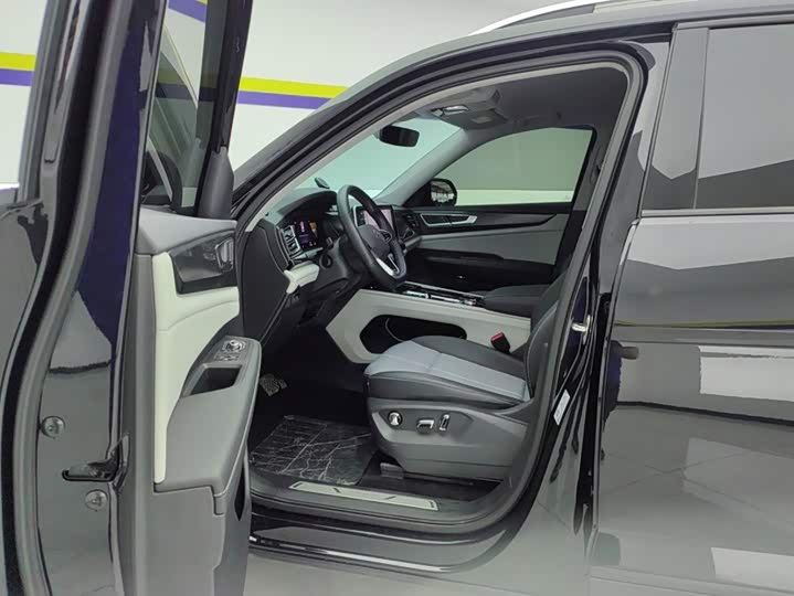 Volkswagen Teramont Pro, 2024 — фото 9 из 9