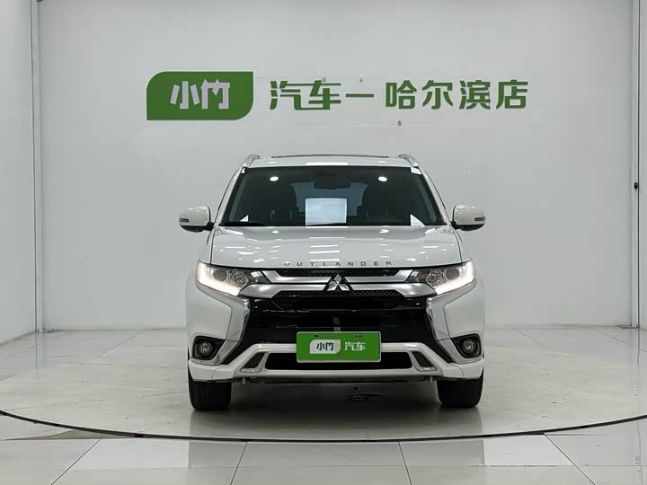 Mitsubishi Outlander, 2023 — фото 2 из 9