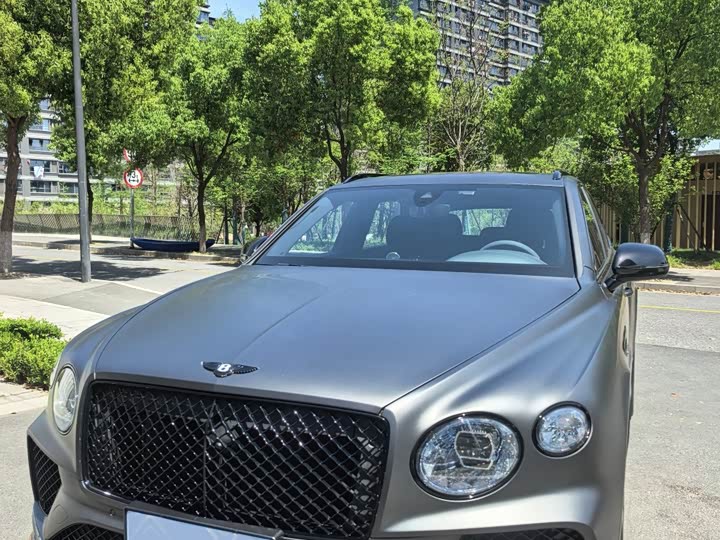 Bentley Bentayga, 2025 — фото 5 из 9
