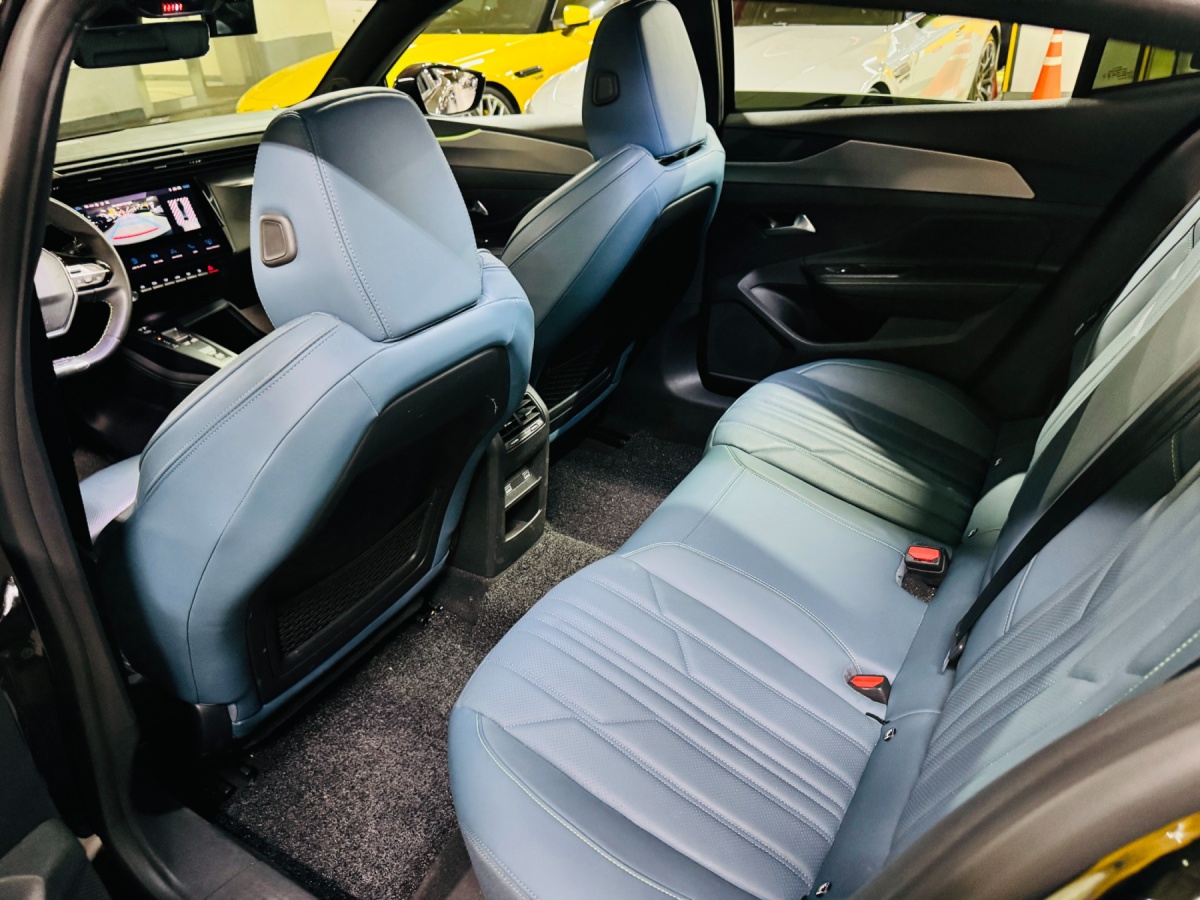 Peugeot 408, 2023 — фото 11 из 12