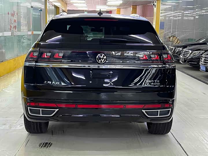 Volkswagen Teramont X, 2023 — фото 8 из 9
