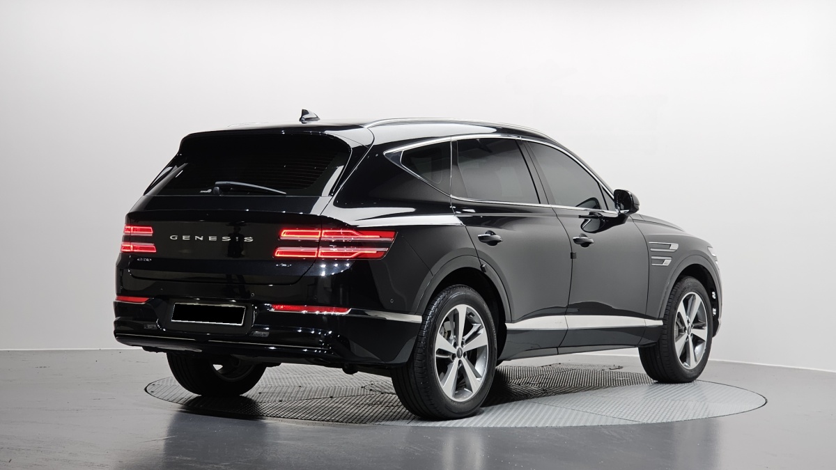 Genesis GV80, 2023 — фото 2 из 12