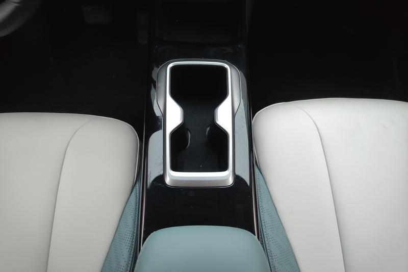 Geely Geometry E Firefly, 2023 — фото 11 из 12