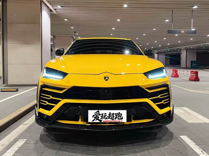 Lamborghini Urus, 2023 — фото 2 из 7