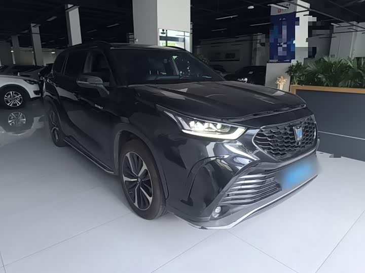 Toyota Crown Kluger, 2023 — фото 4 из 9