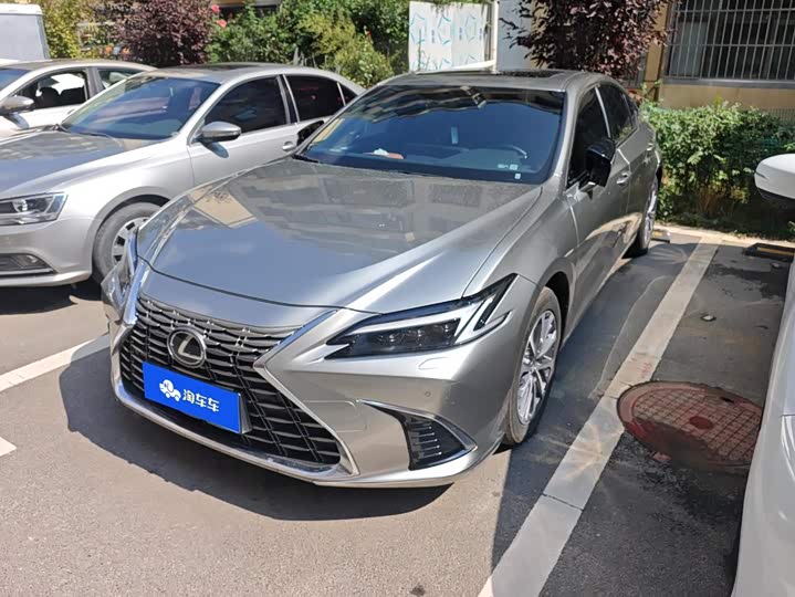 Lexus ES, 2024 — купить в Оренбурге под ключ