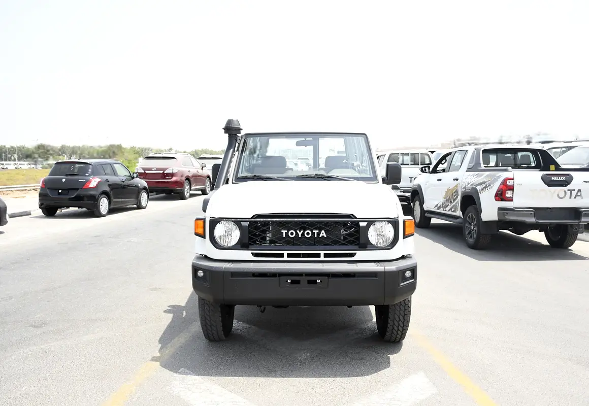 Toyota Land Cruiser 70 Series, 2026 — фото 2 из 10