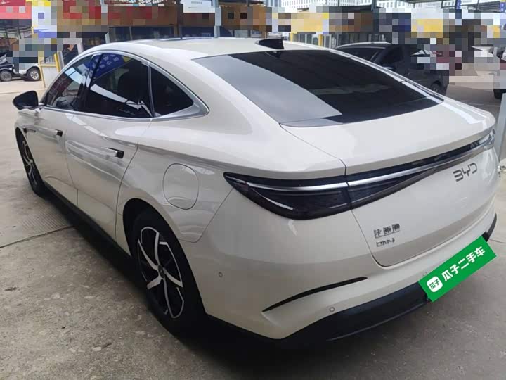 BYD Seal 07 DM-i Hybrid, 2025 — фото 5 из 9