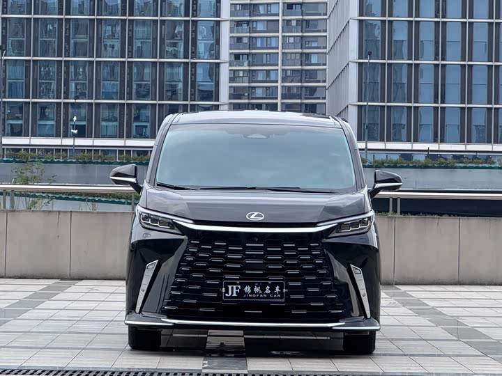 Lexus LM, 2023 — купить в Саранске под ключ
