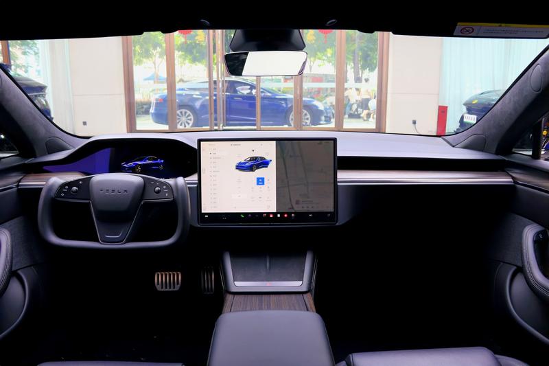Tesla Model S, 2023 — фото 8 из 12