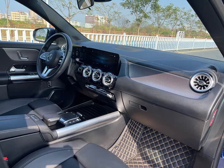 Mercedes-Benz GLA-Class, 2023 — фото 7 из 9