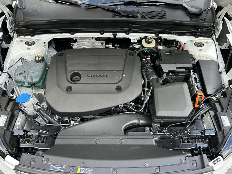 Volvo XC40, 2025 — фото 7 из 12