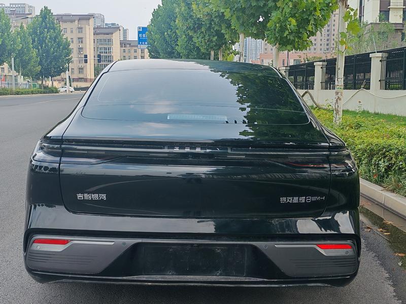 Geely Galaxy Starshine 8 EM-i, 2025 — фото 5 из 10